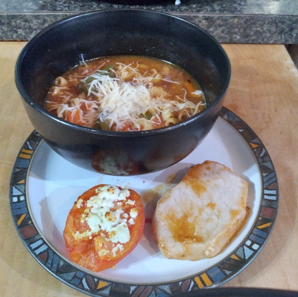 Meet your Posher, Alex - Picture 4 of 16